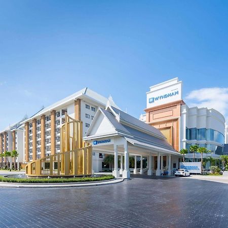 Wyndham Jomtien Pattaya Hotel Na Chom Thian Eksteriør billede