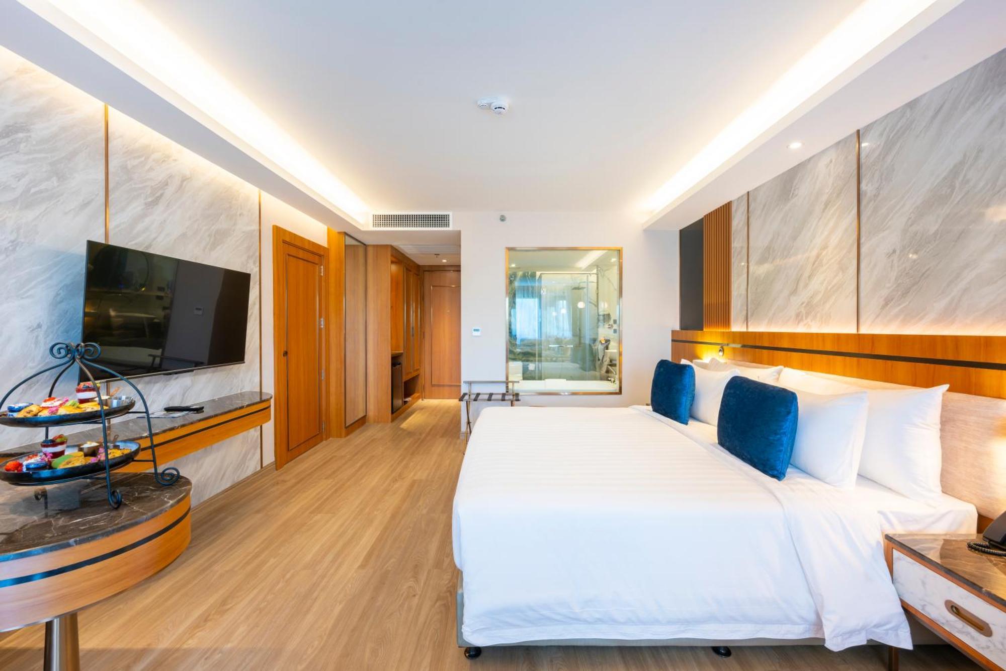 Wyndham Jomtien Pattaya Hotel Na Chom Thian Eksteriør billede